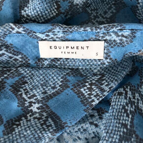 Equipment Silk Button Down Blouse in Blue Snake Print Size Small - Picture 4 of 4